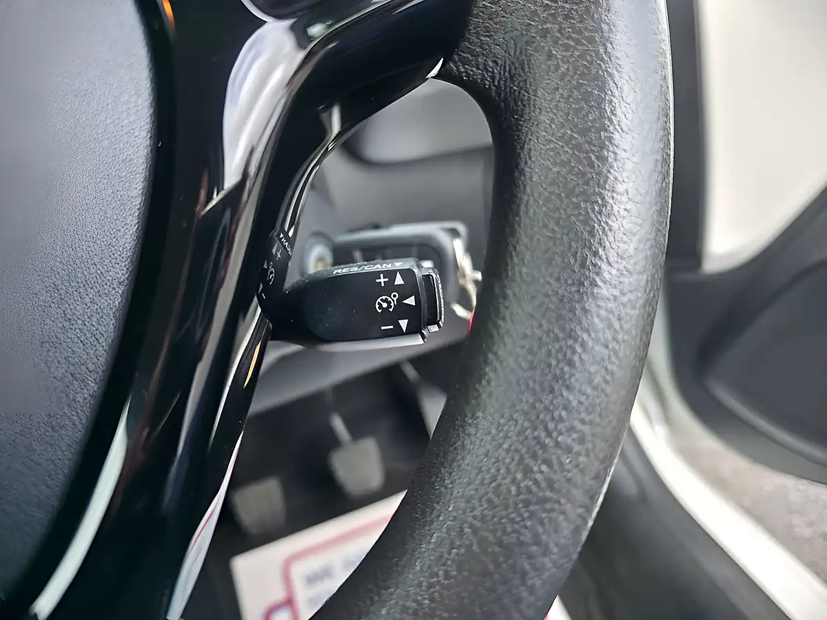 Used 2015 Citroen C1 Feel White - Interior and Exterior details 15