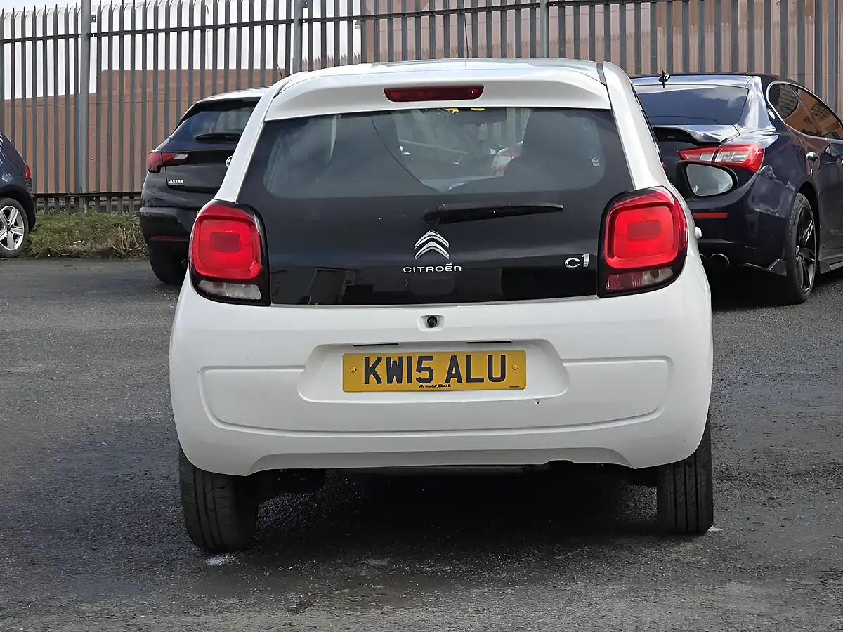 Used 2015 Citroen C1 Feel White - Interior and Exterior details 4