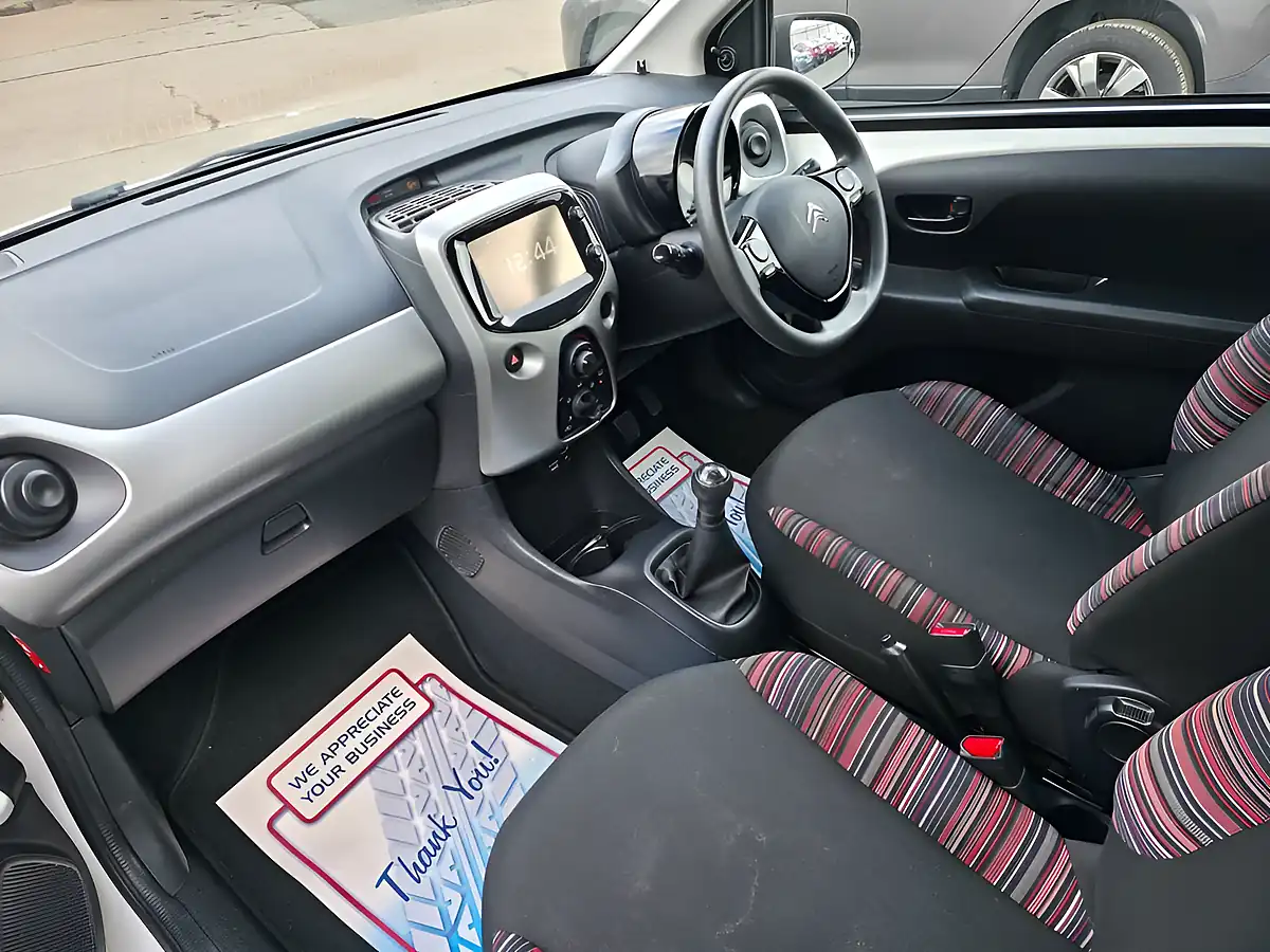 Used 2015 Citroen C1 Feel White - Interior and Exterior details 5