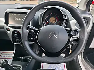 Used 2015 Citroen C1 Feel White - Interior and Exterior details 8