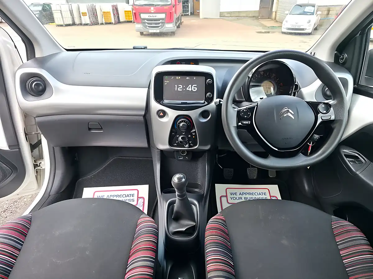 Used 2015 Citroen C1 Feel White - Interior and Exterior details 9