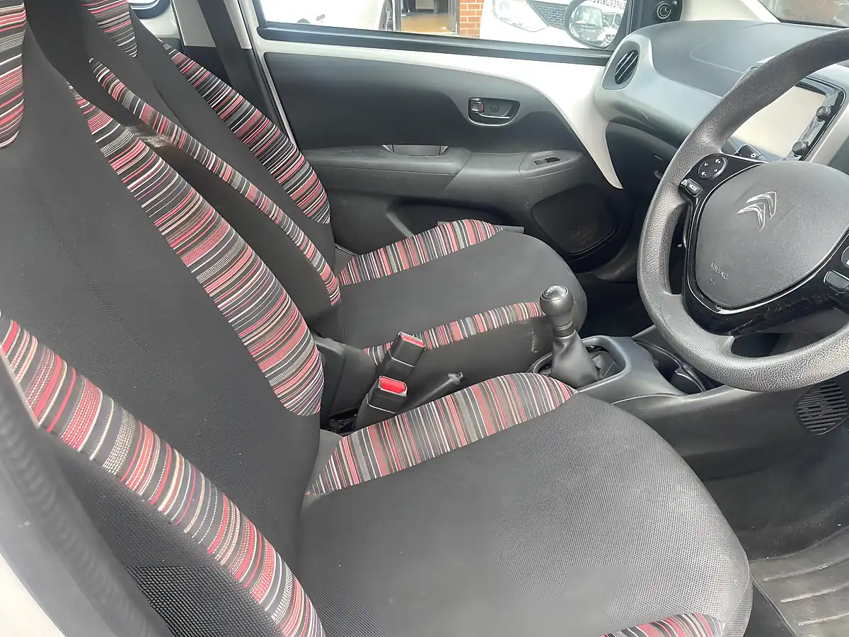 Used 2015 Citroen C1 Feel White - Interior and Exterior details 12