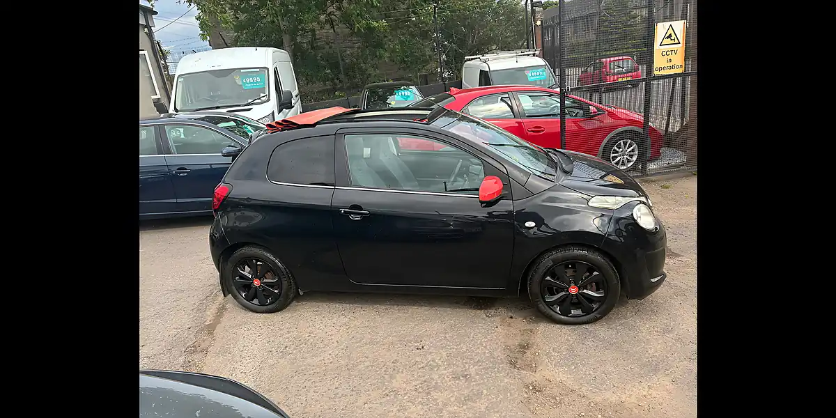Used 2015 Citroen C1 Flair Airscape Black - Interior and Exterior details 2