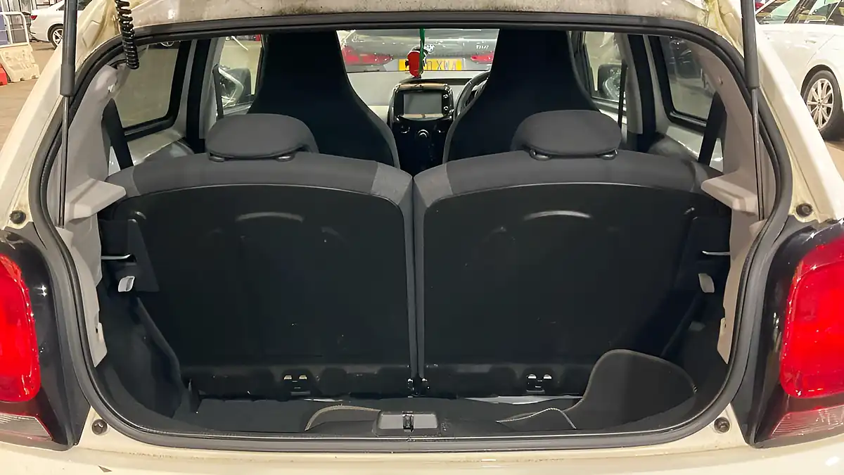 Used 2015 Citroen C1 Flair Airscape White - Interior and Exterior details 10
