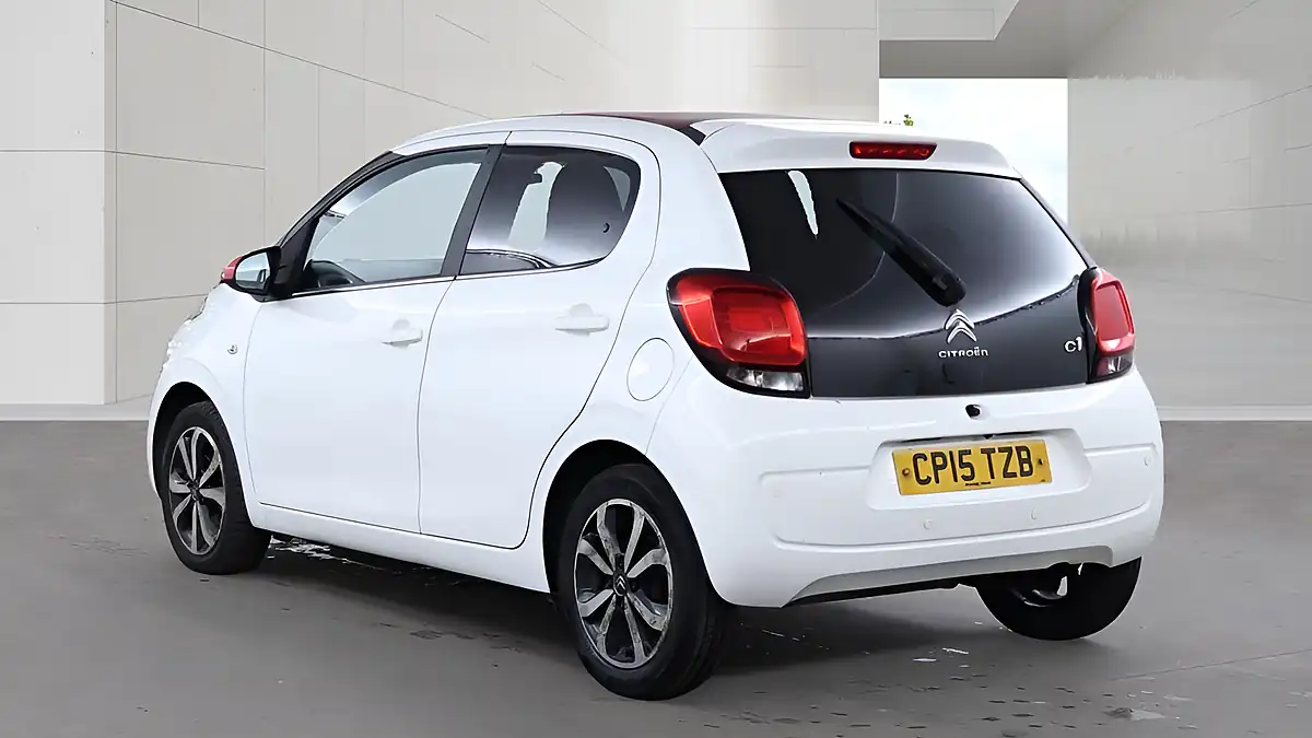 Used 2015 Citroen C1 Flair Airscape White - Interior and Exterior details 4