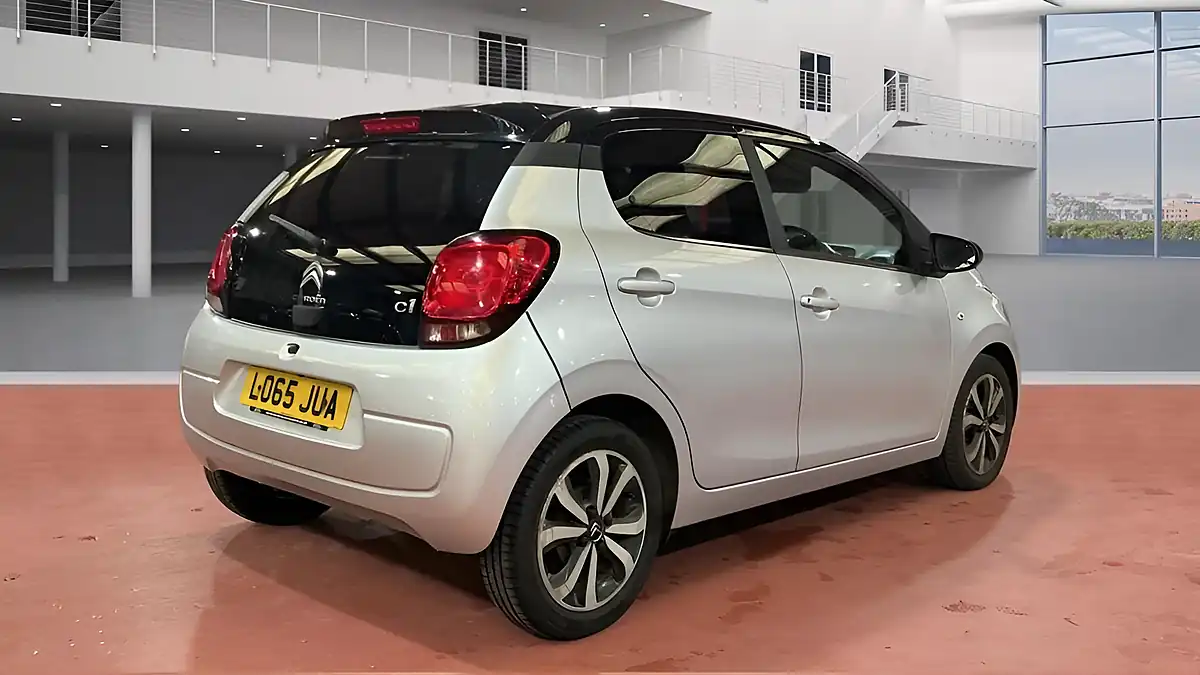 Used 2015 Citroen C1 Flair Grey - Interior and Exterior details 17