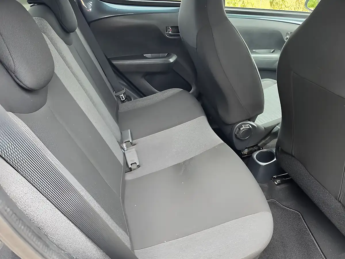 Used 2015 Citroen C1 Flair Grey - Interior and Exterior details 11