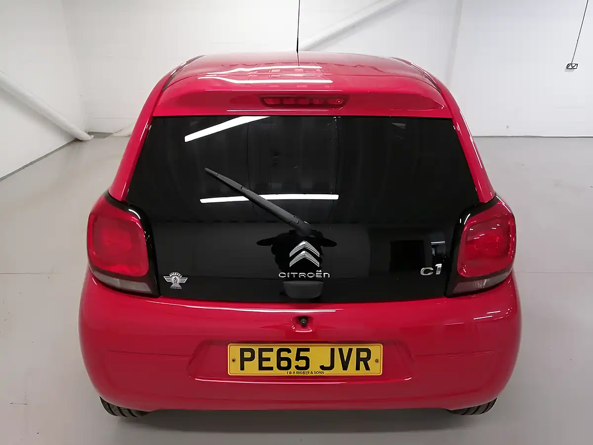 Used 2015 Citroen C1 Flair Red - Interior and Exterior details 16