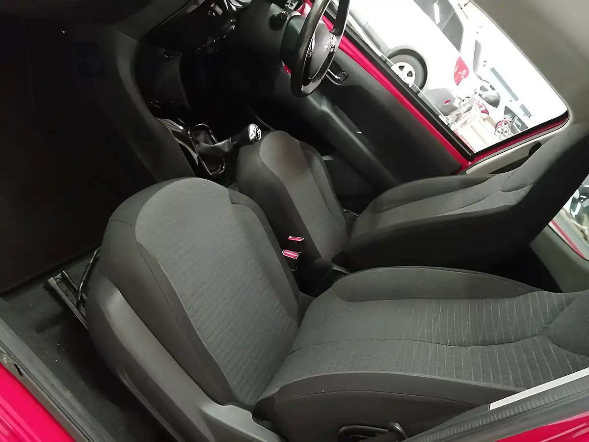 Used 2015 Citroen C1 Flair Red - Interior and Exterior details 18