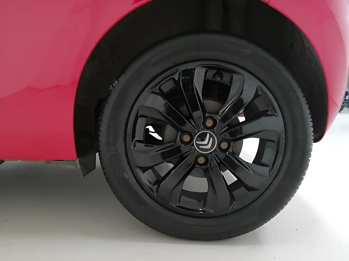 Used 2015 Citroen C1 Flair Red - Interior and Exterior details 19
