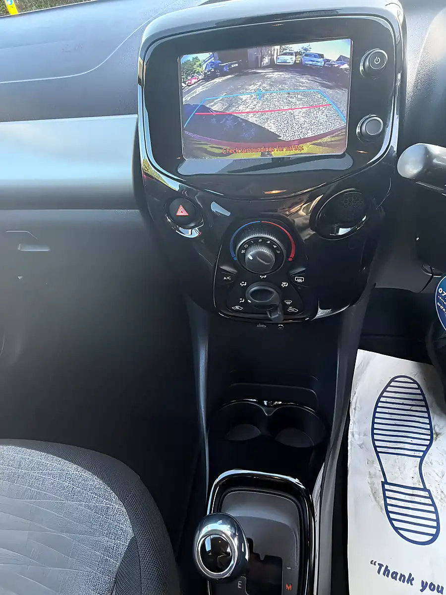 Used 2015 Citroën C1 Flair Red - Interior and Exterior details 10