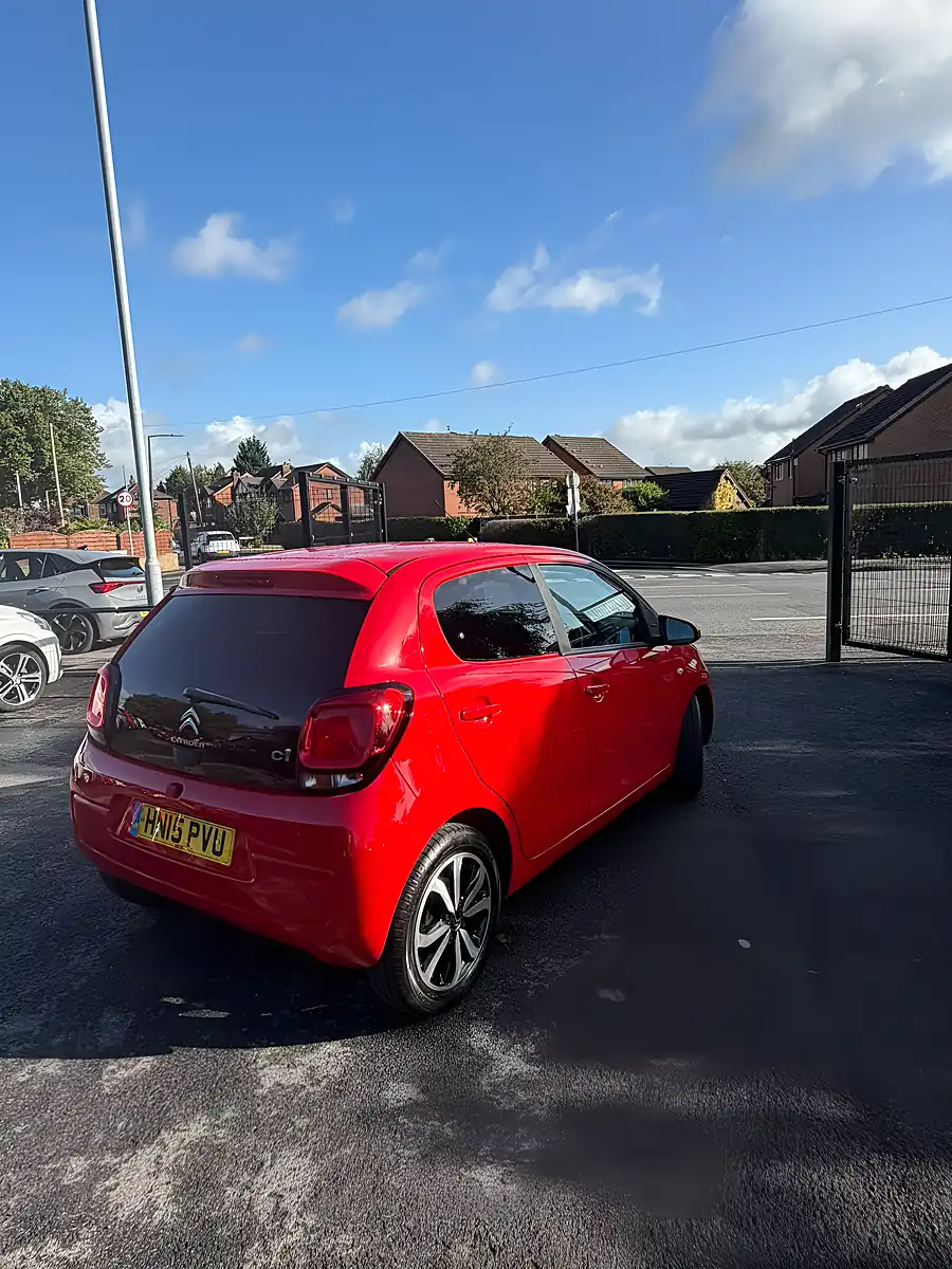 Used 2015 Citroën C1 Flair Red - Interior and Exterior details 4