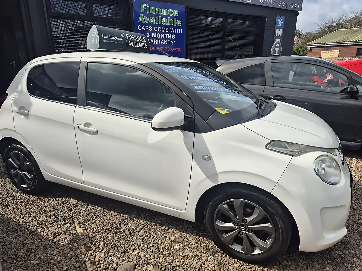 Used 2015 Citroen C1 Flair White - Interior and Exterior details 3