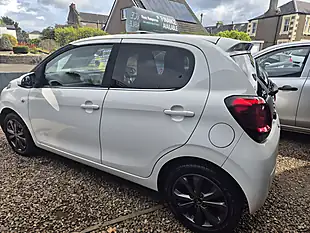 Used 2015 Citroen C1 Flair White - Interior and Exterior details 5