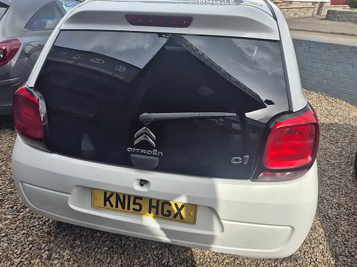 Used 2015 Citroen C1 Flair White - Interior and Exterior details 6