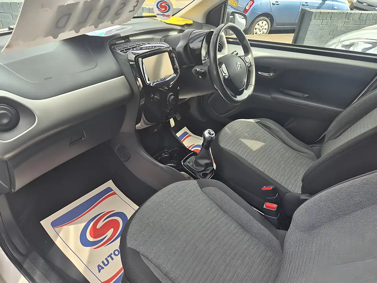 Used 2015 Citroen C1 Flair White - Interior and Exterior details 8