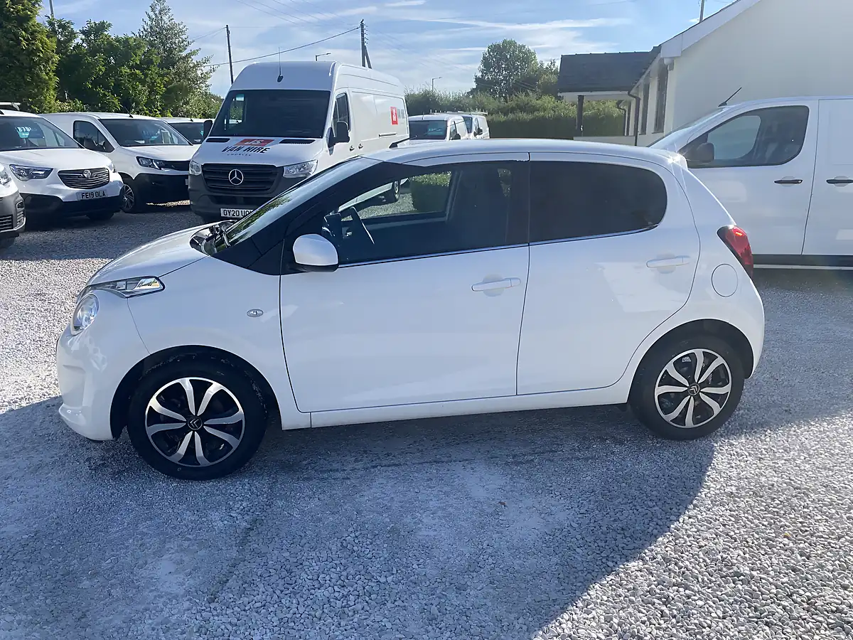 Used 2015 Citroen C1 Flair White - Interior and Exterior details 9