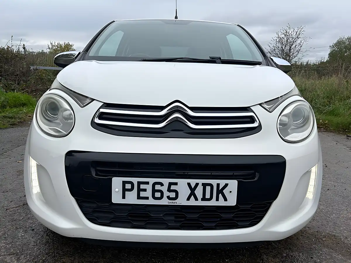 Used 2015 Citroen C1 Flair White - Interior and Exterior details 7