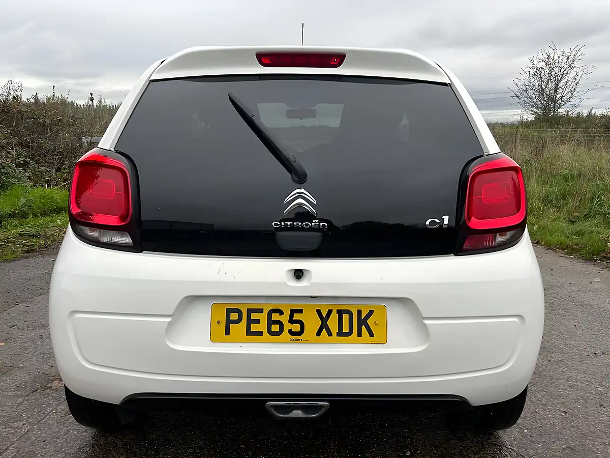 Used 2015 Citroen C1 Flair White - Interior and Exterior details 8