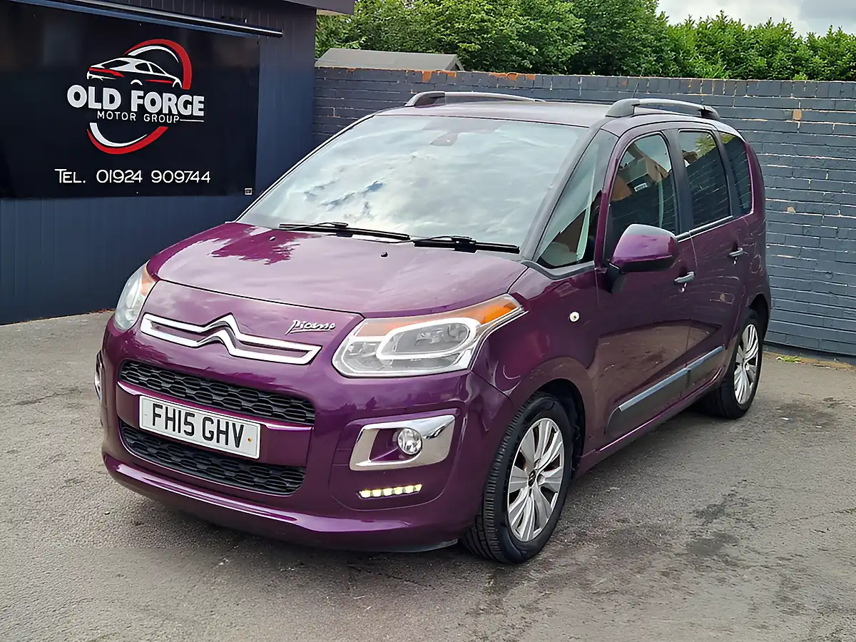 Used 2015 Citroen C3 Picasso Exclusive Purple - Front View