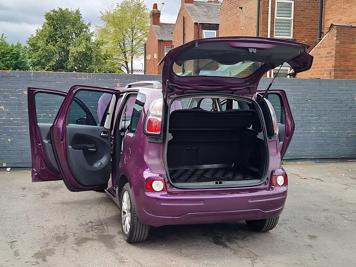 Used 2015 Citroen C3 Picasso Exclusive Purple - Interior and Exterior details 12