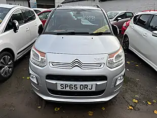Used 2015 Citroen C3 Picasso Exclusive Silver - Interior and Exterior details 4