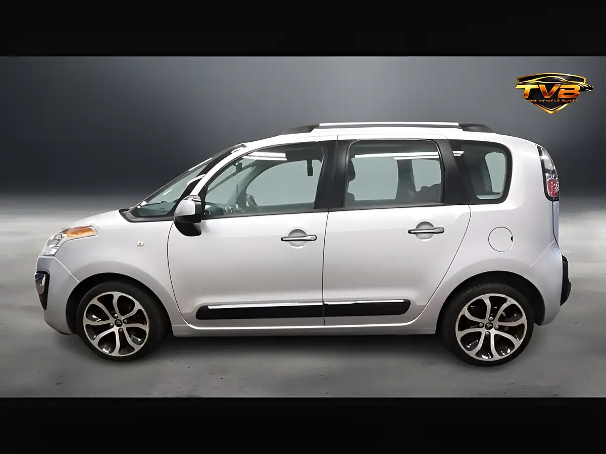 Used 2015 Citroen C3 Picasso Selection Silver - Interior and Exterior details 6