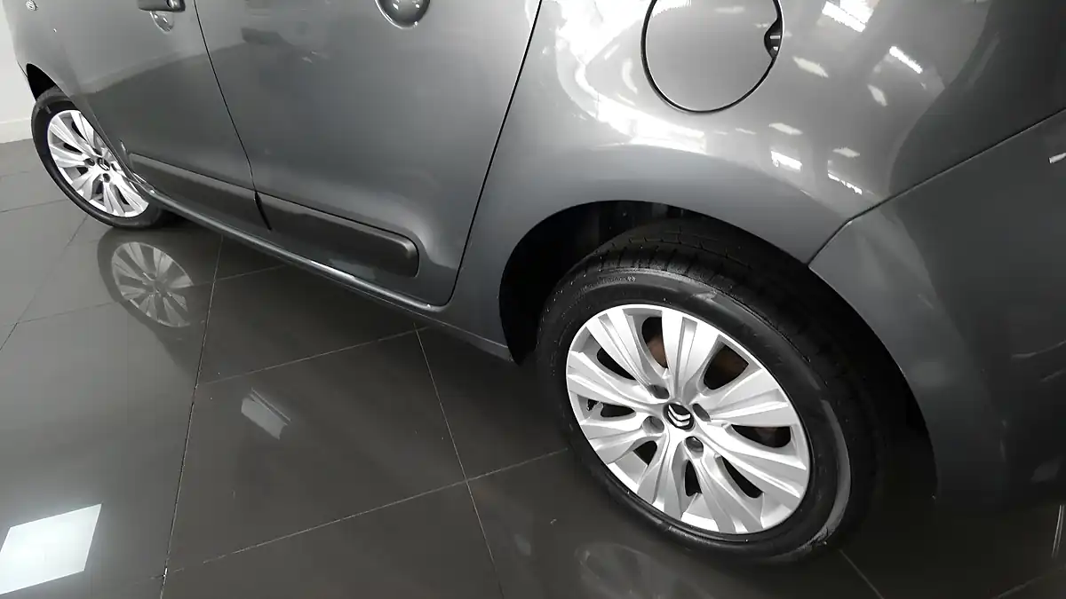 Used 2015 Citroen C3 Picasso Vtr+ Grey - Interior and Exterior details 10