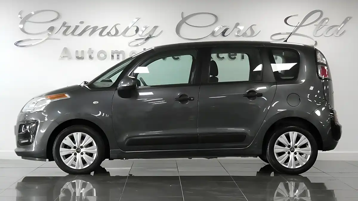 Used 2015 Citroen C3 Picasso Vtr+ Grey - Interior and Exterior details 2