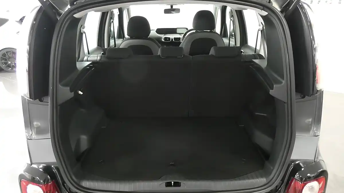 Used 2015 Citroen C3 Picasso Vtr+ Grey - Interior and Exterior details 4