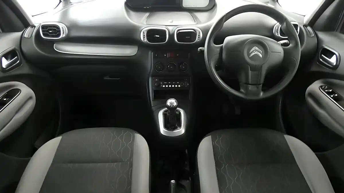 Used 2015 Citroen C3 Picasso Vtr+ Grey - Interior and Exterior details 6