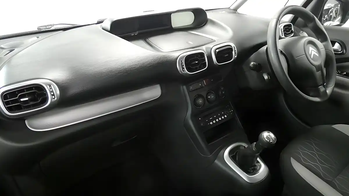 Used 2015 Citroen C3 Picasso Vtr+ Grey - Interior and Exterior details 7