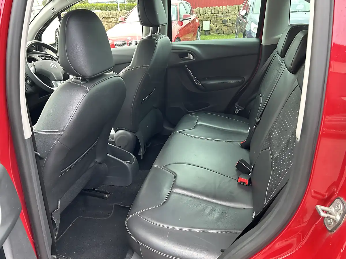 Used 2015 Citroen C3 Red - Interior and Exterior details 15