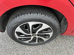 Used 2015 Citroen C3 Red - Interior and Exterior details 19