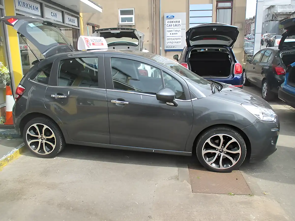 Used 2015 Citroen C3 Selection Grey - Interior and Exterior details 3