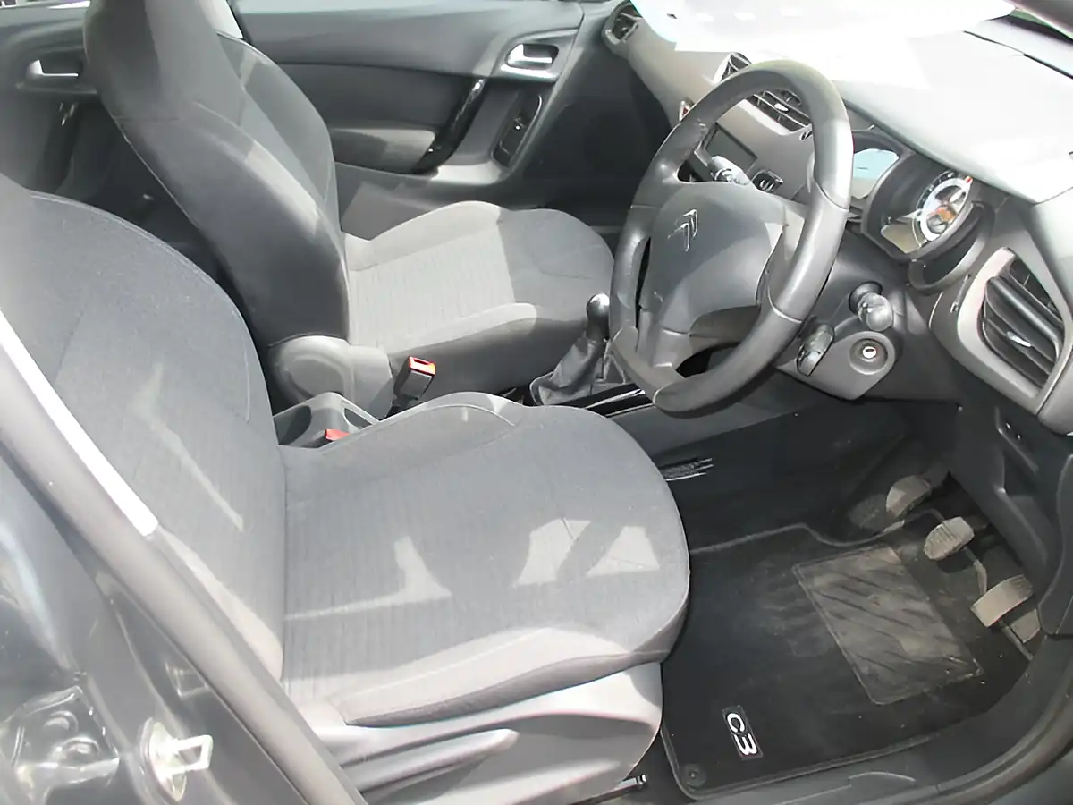 Used 2015 Citroen C3 Selection Grey - Interior and Exterior details 7