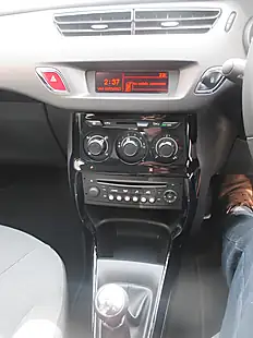 Used 2015 Citroen C3 Selection Grey - Interior and Exterior details 9