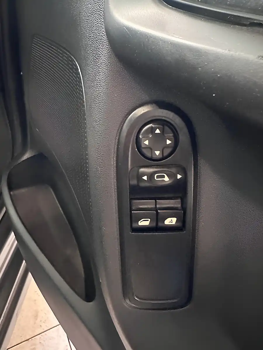 Used 2015 Citroen C3 Vtr+ Grey - Interior and Exterior details 7
