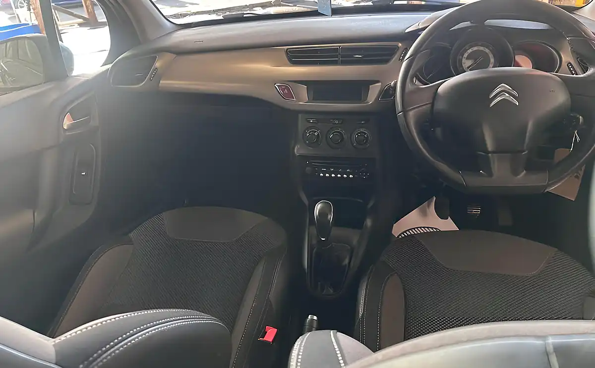 Used 2015 Citroen C3 Vtr+ Grey - Interior and Exterior details 8