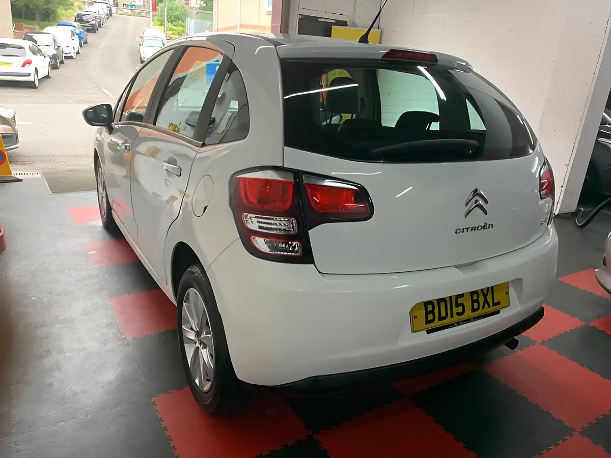 Used 2015 Citroen C3 Vtr+ White - Interior and Exterior details 5