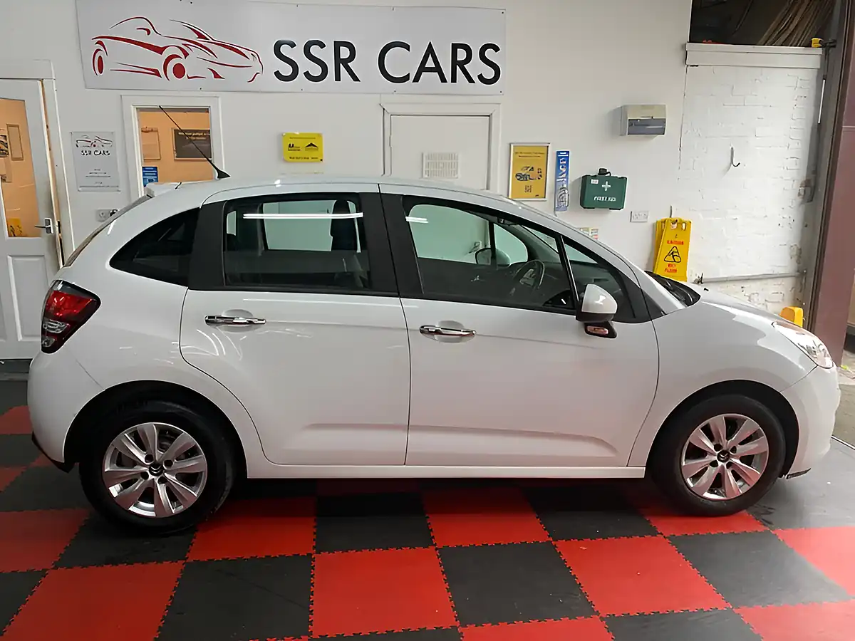 Used 2015 Citroen C3 Vtr+ White - Interior and Exterior details 7
