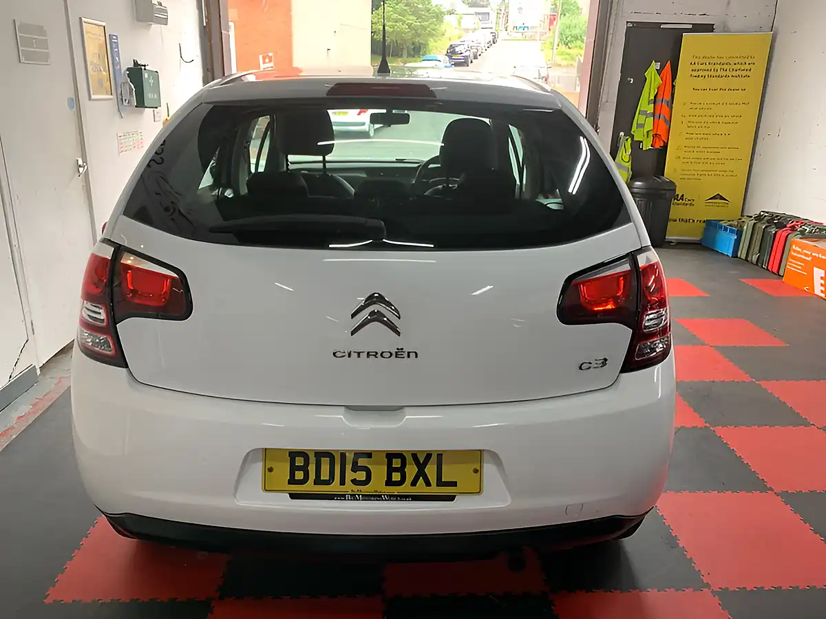 Used 2015 Citroen C3 Vtr+ White - Interior and Exterior details 8