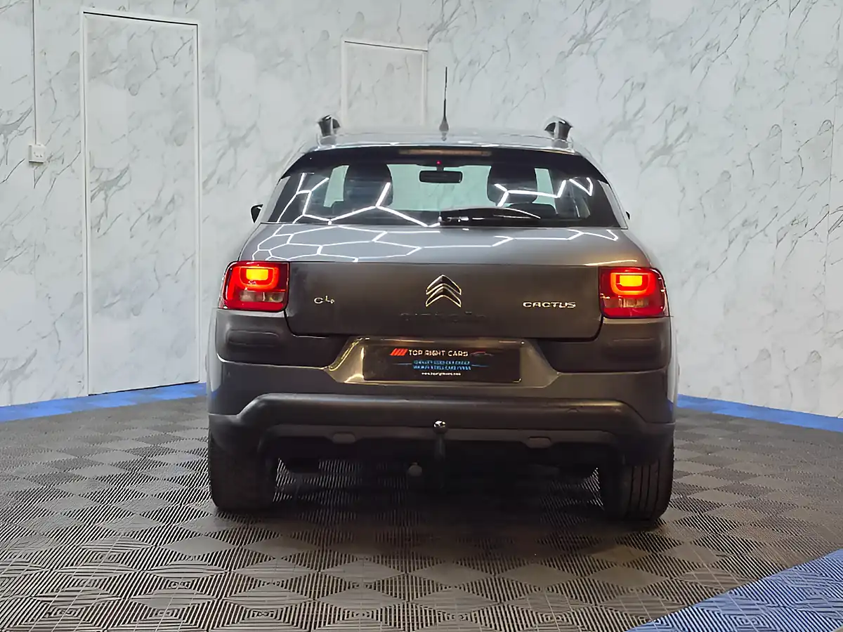 Used 2015 Citroen C4 Cactus Feel Grey - Interior and Exterior details 6