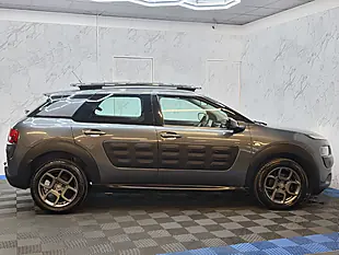 Used 2015 Citroen C4 Cactus Feel Grey - Interior and Exterior details 8