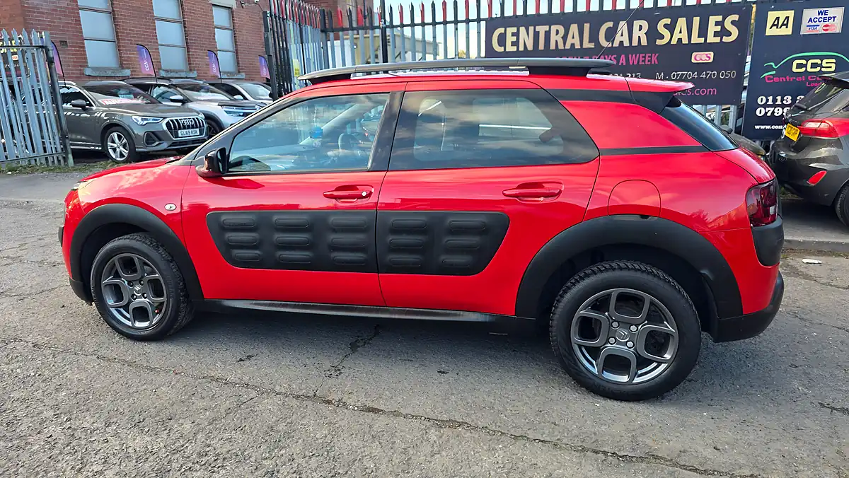 Used 2015 Citroen C4 Cactus Feel - Interior and Exterior details 10