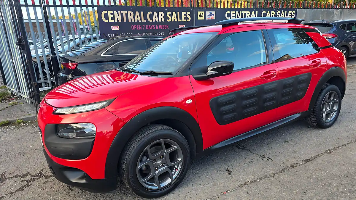 Used 2015 Citroen C4 Cactus Feel - Interior and Exterior details 12