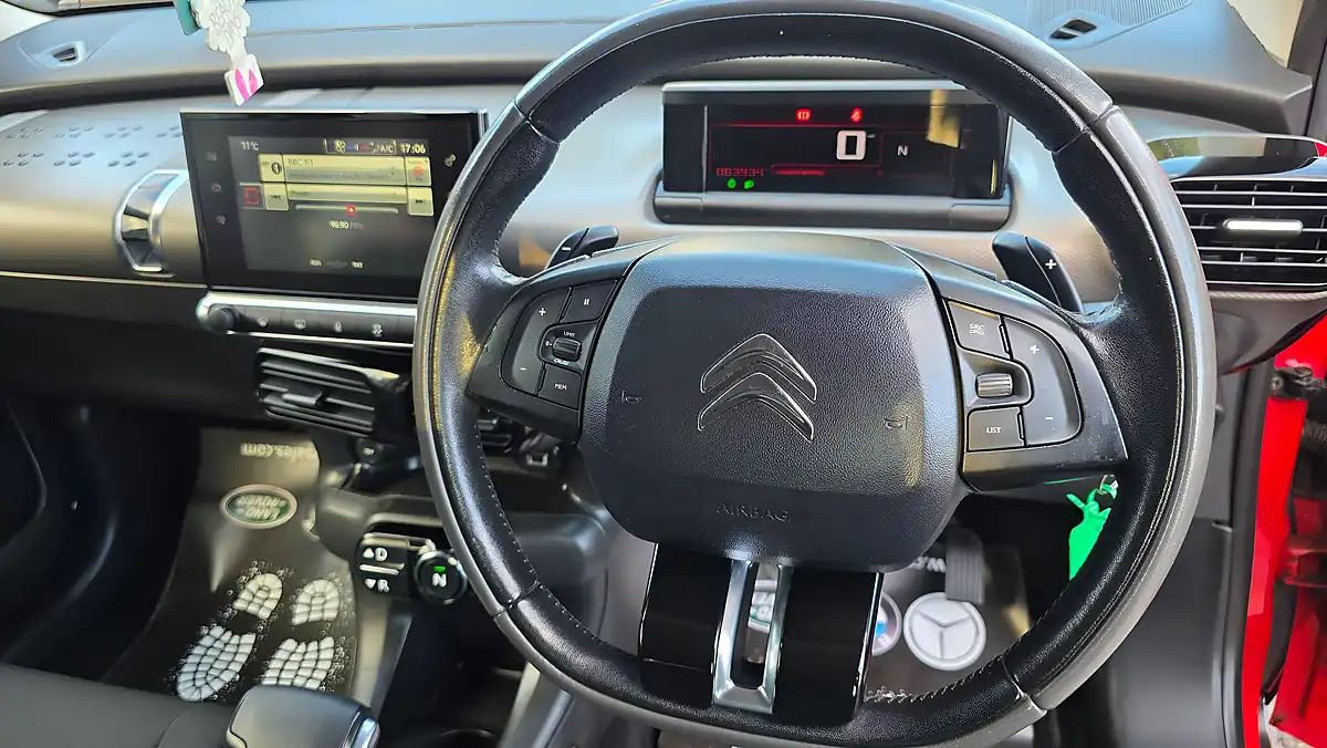 Used 2015 Citroen C4 Cactus Feel - Interior and Exterior details 13