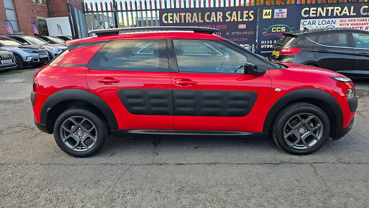 Used 2015 Citroen C4 Cactus Feel - Interior and Exterior details 6