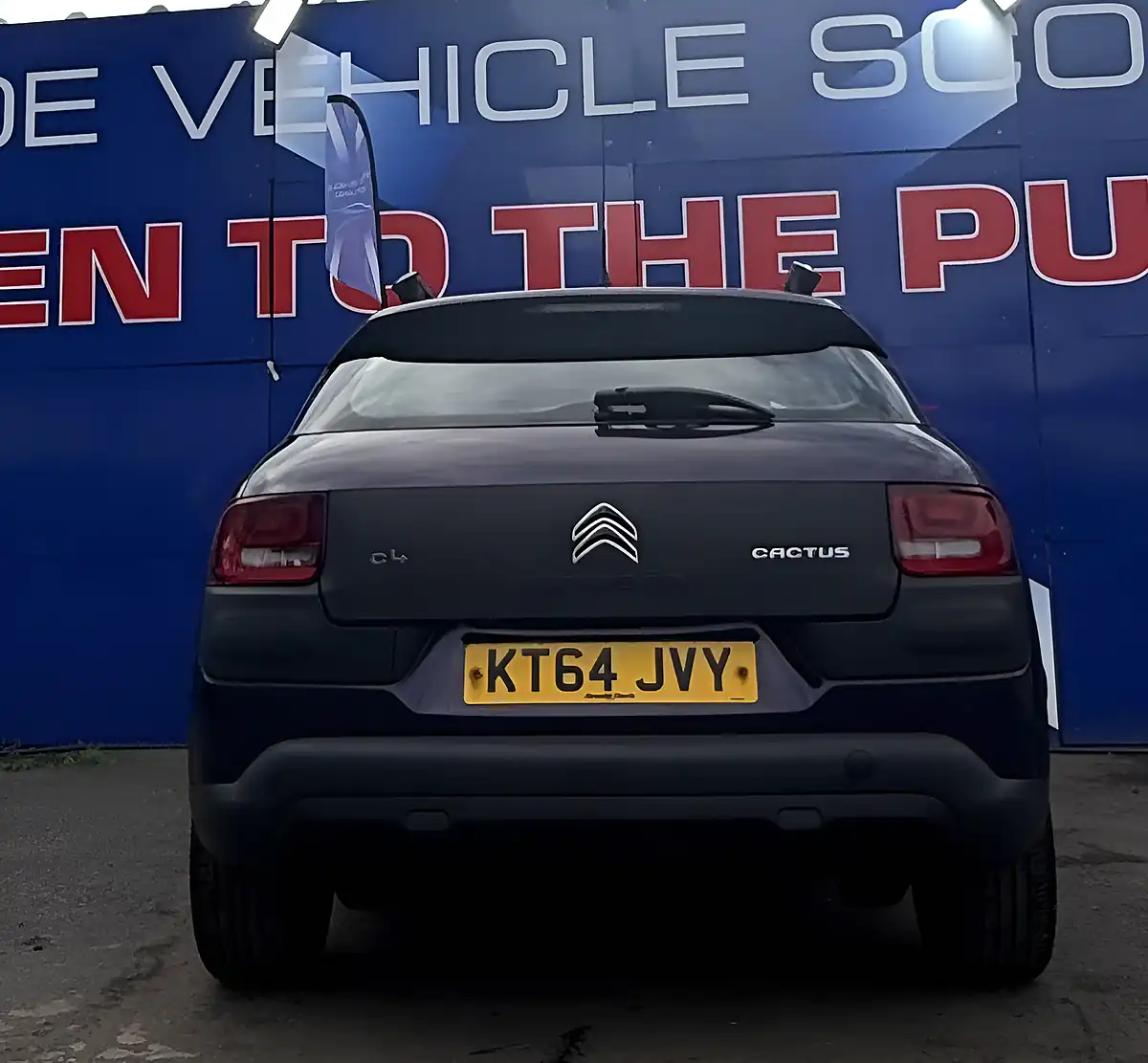 Used 2015 Citroen C4 Cactus Feel Mauve/Purple - Interior and Exterior details 11