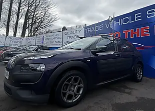 Used 2015 Citroen C4 Cactus Feel Mauve/Purple - Interior and Exterior details 3